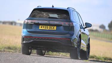 Volkswagen Tiguan UK - rear action